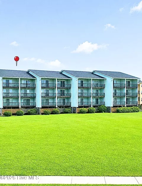918 N New River Dr #722, Surf City, NC 28445