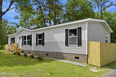 1200 Pony Farm Rd, Jacksonville, NC 28540