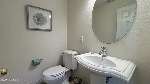 Bath - 759 Ridge Point Dr, Corolla, NC 27927 photo 4 of 4