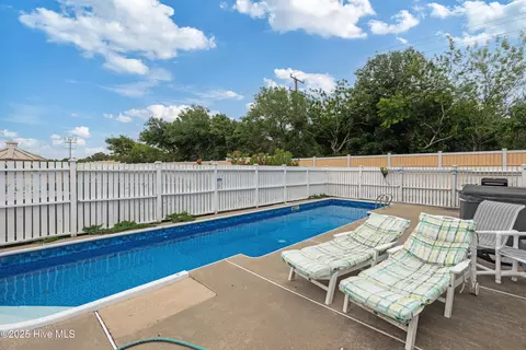 Exterior - 759 Ridge Point Dr, Corolla, NC 27927 photo 7 of 10