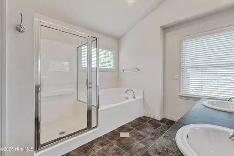 Bath - 759 Ridge Point Dr, Corolla, NC 27927 photo 1 of 4