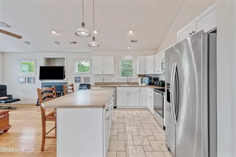 Kitchen - 759 Ridge Point Dr, Corolla, NC 27927 photo 3 of 6