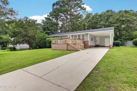 219 Regalwood Dr, Jacksonville, NC 28546