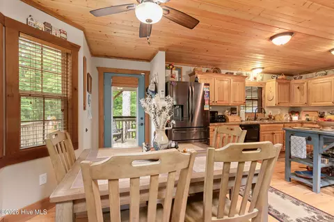 Dining - 1070 Burger Rd, Murphy, NC 28906 photo 3 of 3