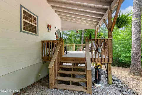 Exterior - 1070 Burger Rd, Murphy, NC 28906 photo 9 of 18