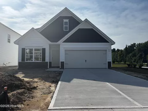 412 Barter Dr, Vass, NC 28394