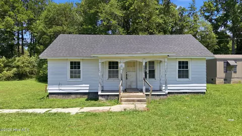 5854 E Main St, Bailey, NC 27807
