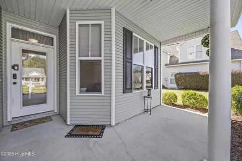 Exterior - 130 Azalea Dr, Hampstead, NC 28443 photo 5 of 9