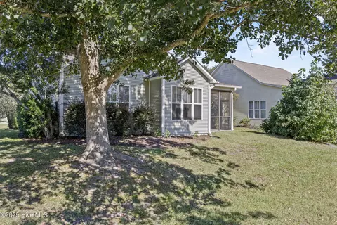 Exterior - 130 Azalea Dr, Hampstead, NC 28443 photo 9 of 9