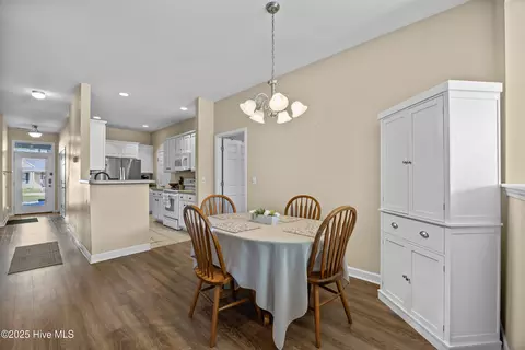 Dining - 130 Azalea Dr, Hampstead, NC 28443 photo 1 of 2