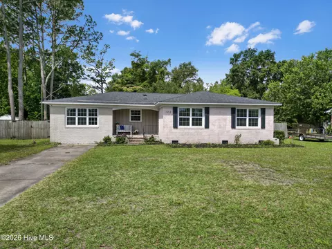 122 Spartan Rd, Wilmington, NC 28405