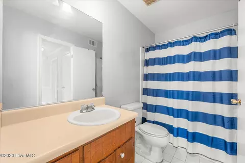 Bath - 4380 Sandy Ridge Pl, Augusta, GA 30909 photo 1 of 2