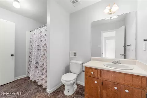 Bath - 4380 Sandy Ridge Pl, Augusta, GA 30909 photo 2 of 2