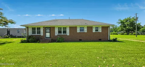 520 Lake Rd, Hertford, NC 27944