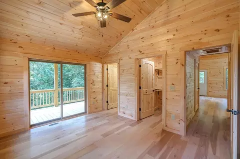 Bedroom - 54 Hawthorne Ln, Murphy, NC 28906 photo 4 of 5
