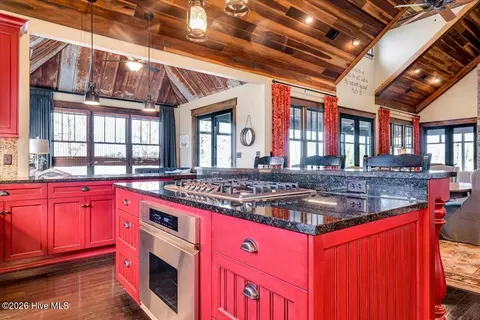 Kitchen - 207 Breckenridge Ln, Modoc, SC 29838 photo 2 of 4