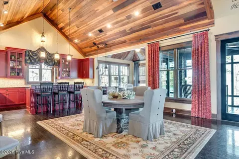 Dining - 207 Breckenridge Ln, Modoc, SC 29838 photo 4 of 4