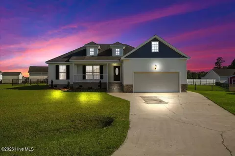 208 Partridge Ln, Goldsboro, NC 27530