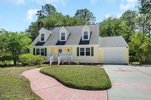 5402 Eastwind Rd, Wilmington, NC 28403