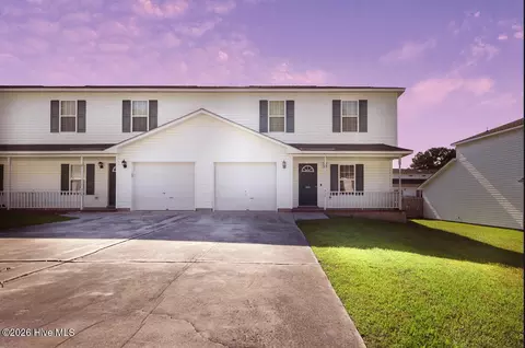 315 Winners Cir S, Jacksonville, NC 28546