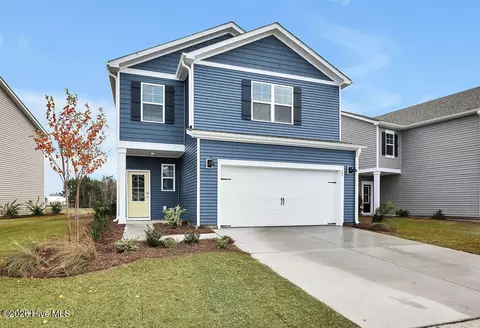 448 Driftwood Dr #21, Richlands, NC 28574
