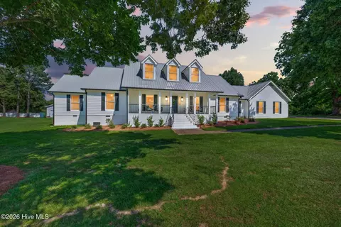 8513 Crowder Rd, Raleigh, NC 27603
