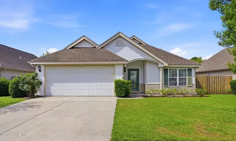 5304 Sun Coast Dr, Wilmington, NC 28411