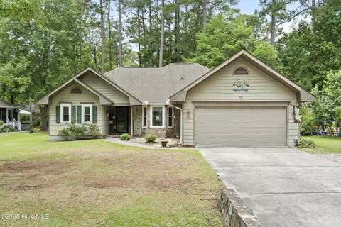 33 Carolina Shores Pkwy, Calabash, NC 28467