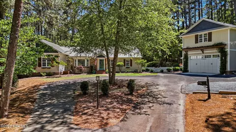 305 Maples Rd, Southern Pines, NC 28387