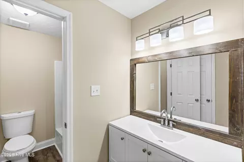 Bath - 3763 Winchester Trl, Martinez, GA 30907 photo 2 of 4