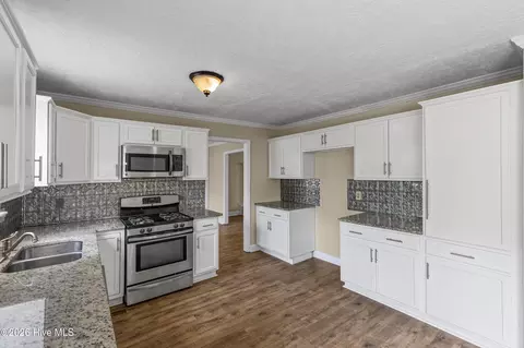 Kitchen - 3763 Winchester Trl, Martinez, GA 30907 photo 1 of 5