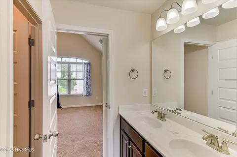 Bath - 308 Stablebridge Dr, Augusta, GA 30909 photo 2 of 3