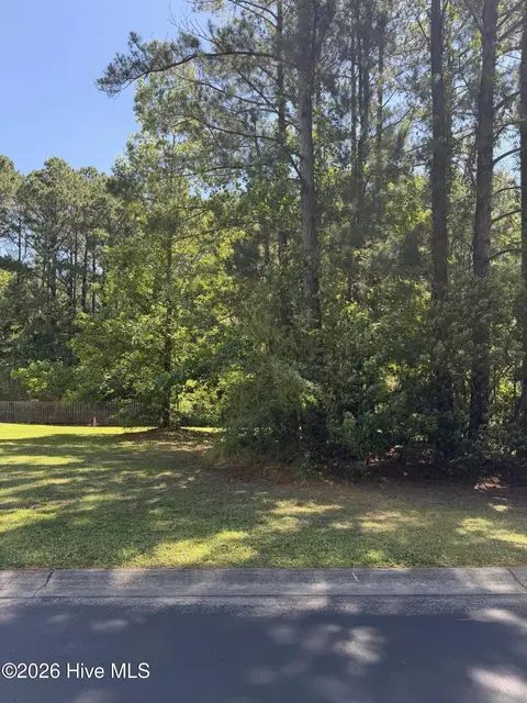 8891 Smithfield Dr NW, Calabash, NC 28467