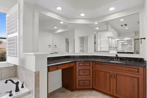 8476 Compass Pointe East Wynd NE, Leland, NC 28451