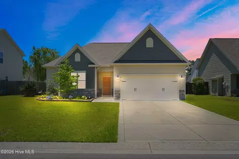 819 Heart Wood Loop Rd NE, Leland, NC 28451