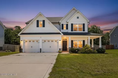 129 Evergreen Forest Dr, Sneads Ferry, NC 28460