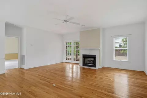 Living - 7 Riviera Dr, Pinehurst, NC 28374 photo 1 of 6