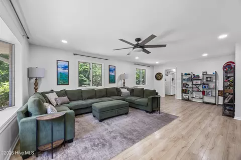 Living - 303 Long Leaf Dr, Hampstead, NC 28443 photo 1 of 2