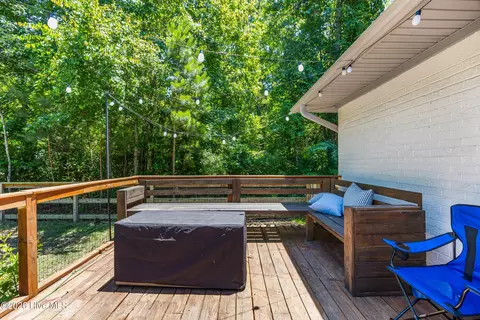 Exterior - 303 Long Leaf Dr, Hampstead, NC 28443 photo 6 of 10