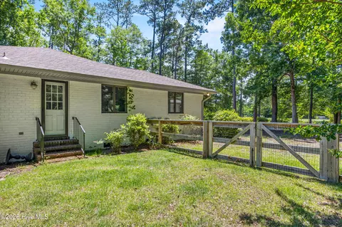 Exterior - 303 Long Leaf Dr, Hampstead, NC 28443 photo 10 of 10