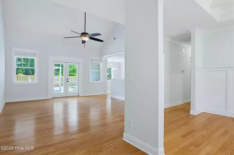 Living - 23 Stonegate Cir, Hampstead, NC 28443 photo 2 of 6