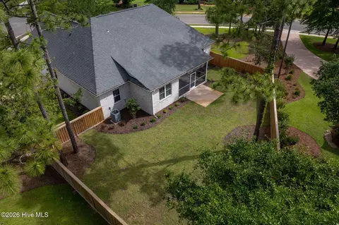 Exterior - 23 Stonegate Cir, Hampstead, NC 28443 photo 13 of 21