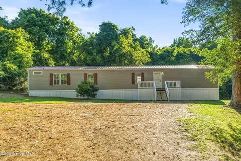 1216 Roberdel Rd, Rockingham, NC 28379