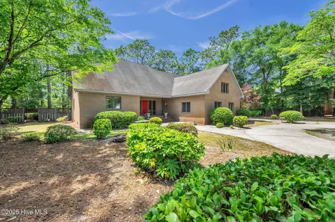 2118 Gloucester Pl, Wilmington, NC 28403