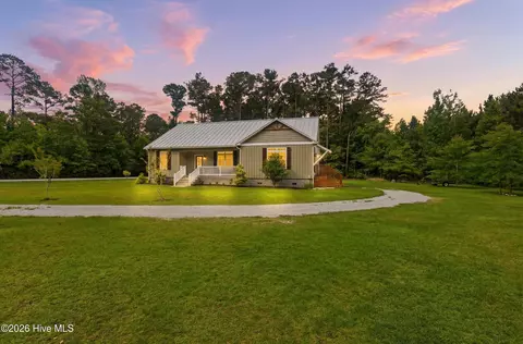 126 Charlie Rd, Arapahoe, NC 28510