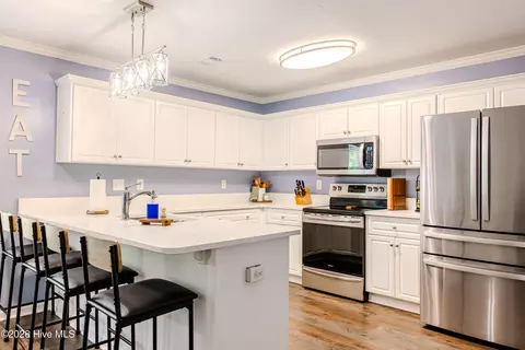 Kitchen - 104 Wells Dr, Harlem, GA 30814 photo 2 of 3