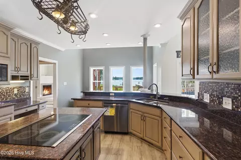 Kitchen - 516 Long Point Rd, Chocowinity, NC 27817 photo 1 of 4