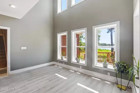 Entry Way - 516 Long Point Rd, Chocowinity, NC 27817 photo 3 of 6