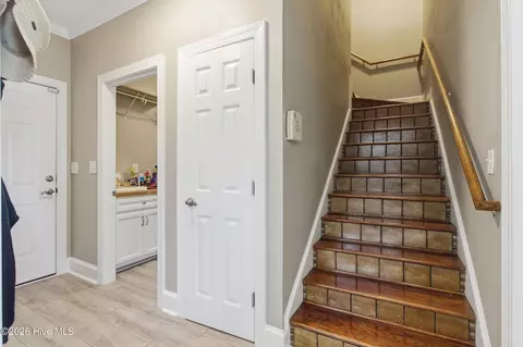 Entry Way - 516 Long Point Rd, Chocowinity, NC 27817 photo 4 of 6