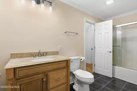 Bath - 516 Long Point Rd, Chocowinity, NC 27817 photo 4 of 5